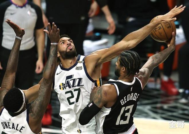 冲刺阶段突围战来临，犹他爵士围绕欧超杯强势反弹，引发热议，资深球员宣示担当的简单介绍